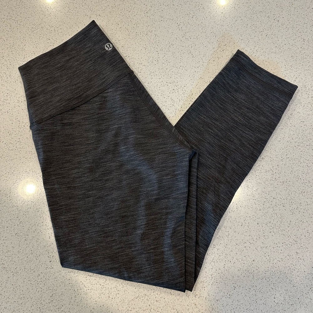 Lululemon Grey Cropped Leggings!